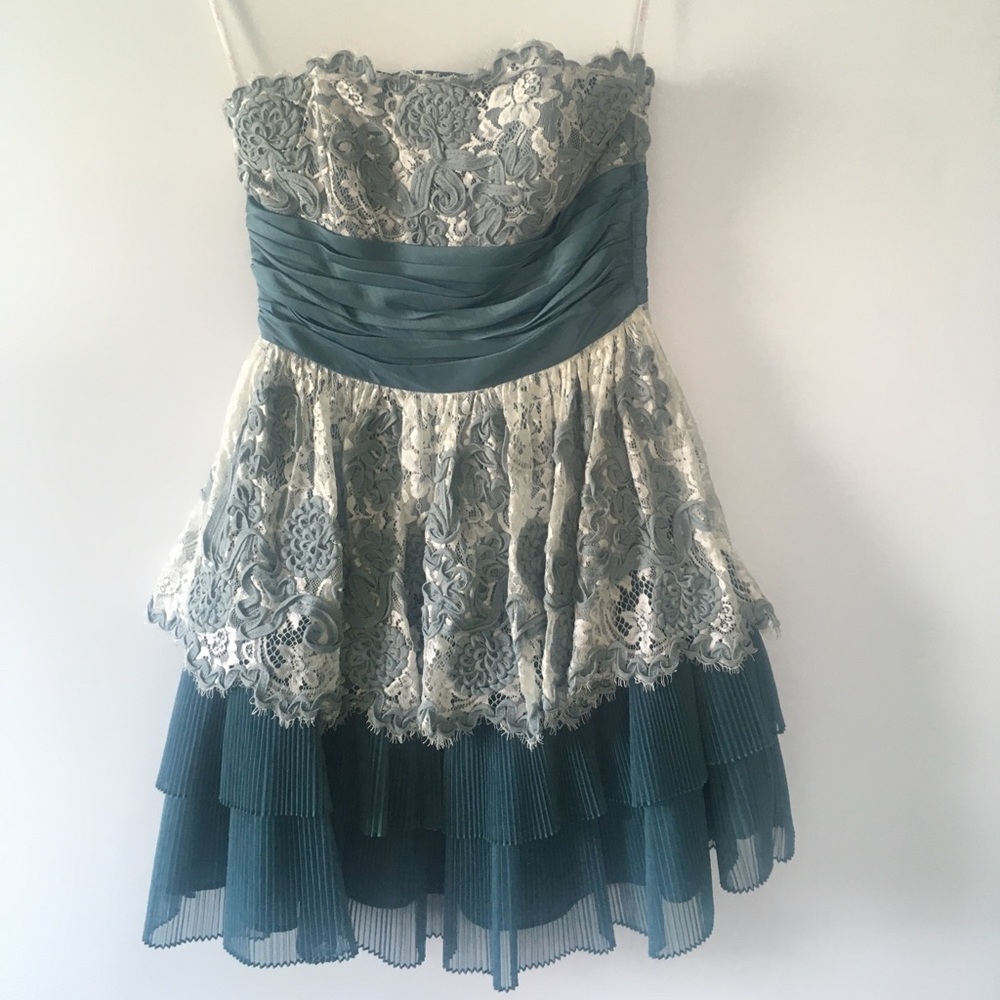 Betsey Johnson strapless dress size 2